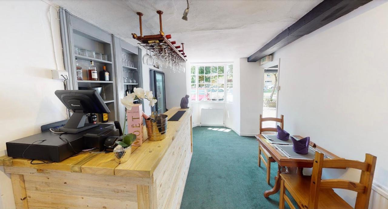 Moreton-in-Marsh Siam Cottage Guesthouse Over 300 Years Old With Thai Restaurant מראה חיצוני תמונה