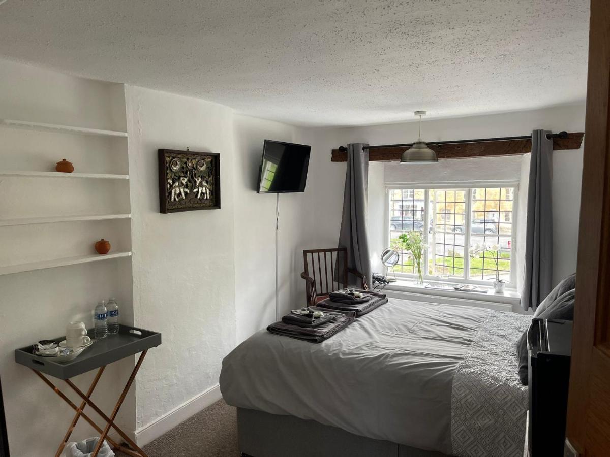 Moreton-in-Marsh Siam Cottage Guesthouse Over 300 Years Old With Thai Restaurant מראה חיצוני תמונה