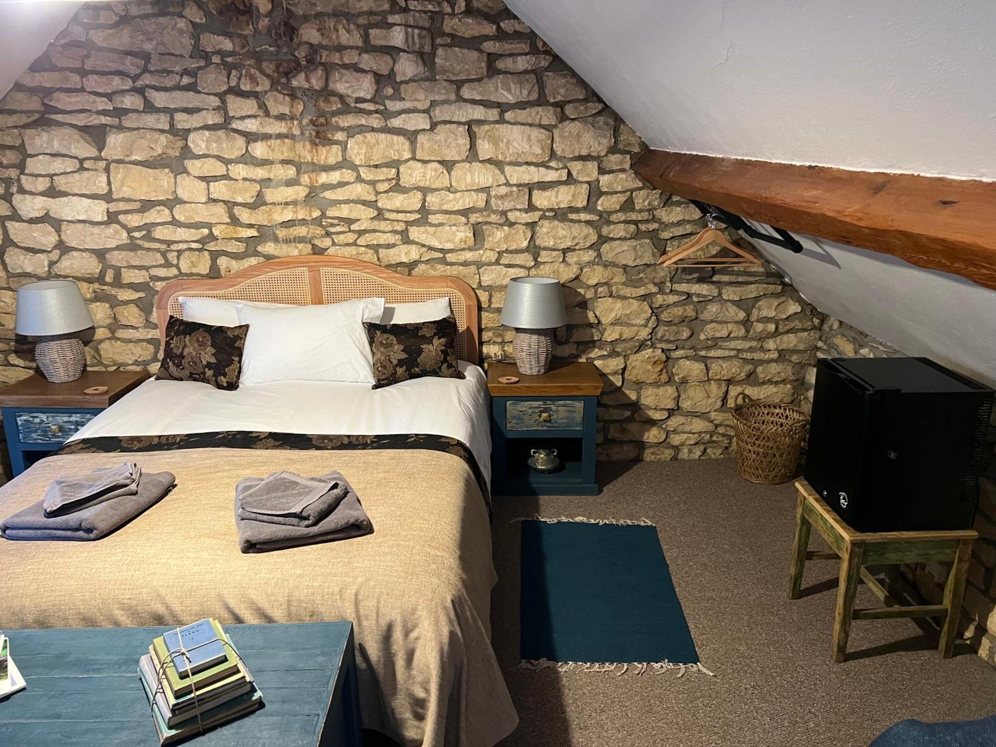 Moreton-in-Marsh Siam Cottage Guesthouse Over 300 Years Old With Thai Restaurant מראה חיצוני תמונה
